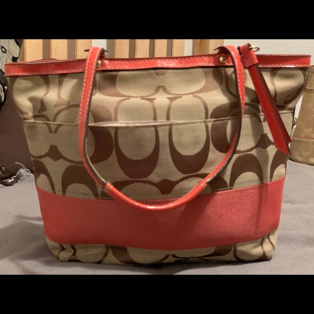Authentic coach purse - Picture 2 of 6